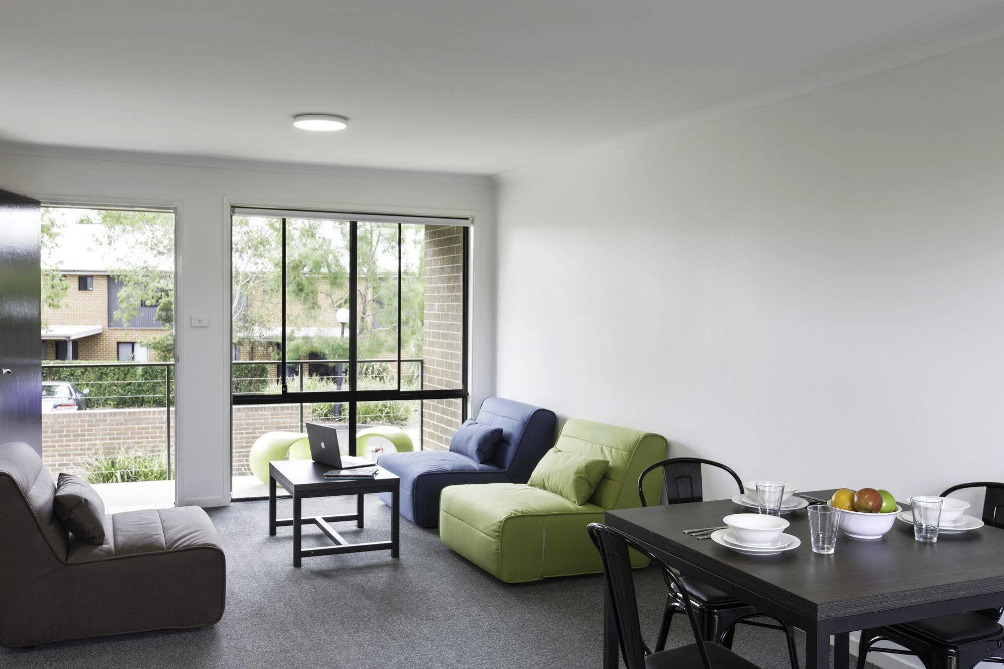 Macquarie University Village Sydney Exteriör bild