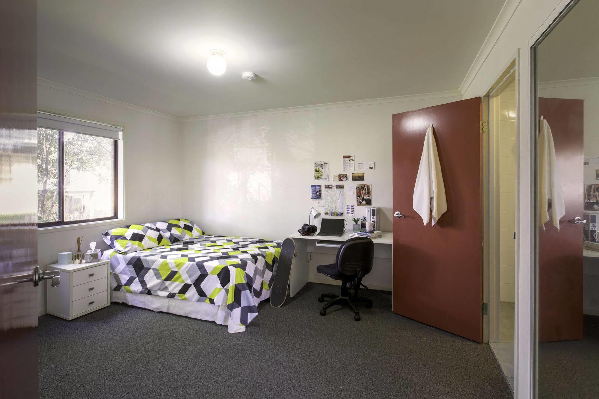 Macquarie University Village Sydney Exteriör bild