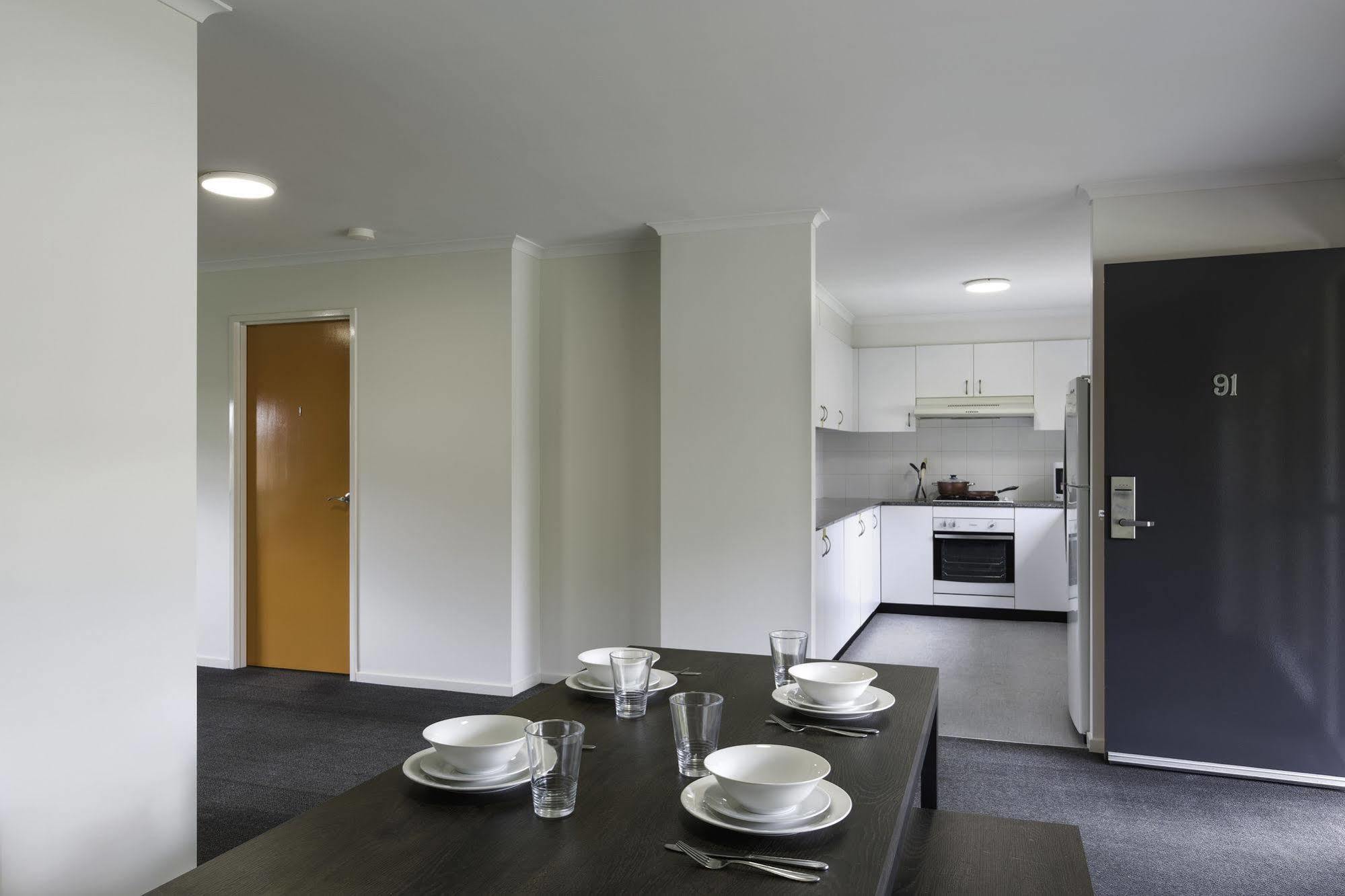Macquarie University Village Sydney Exteriör bild