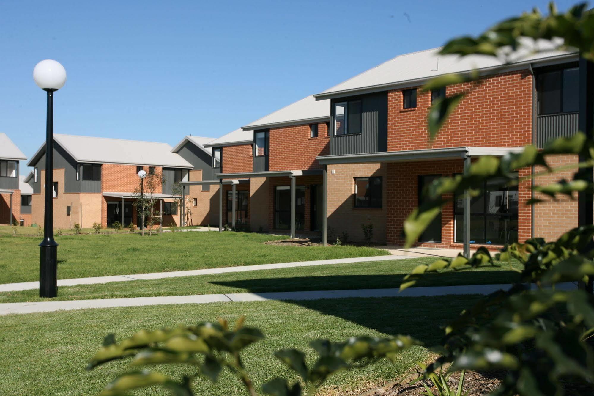 Macquarie University Village Sydney Exteriör bild